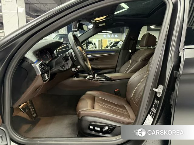 BMW 5 series 2022 Черный из Китая, фото 6