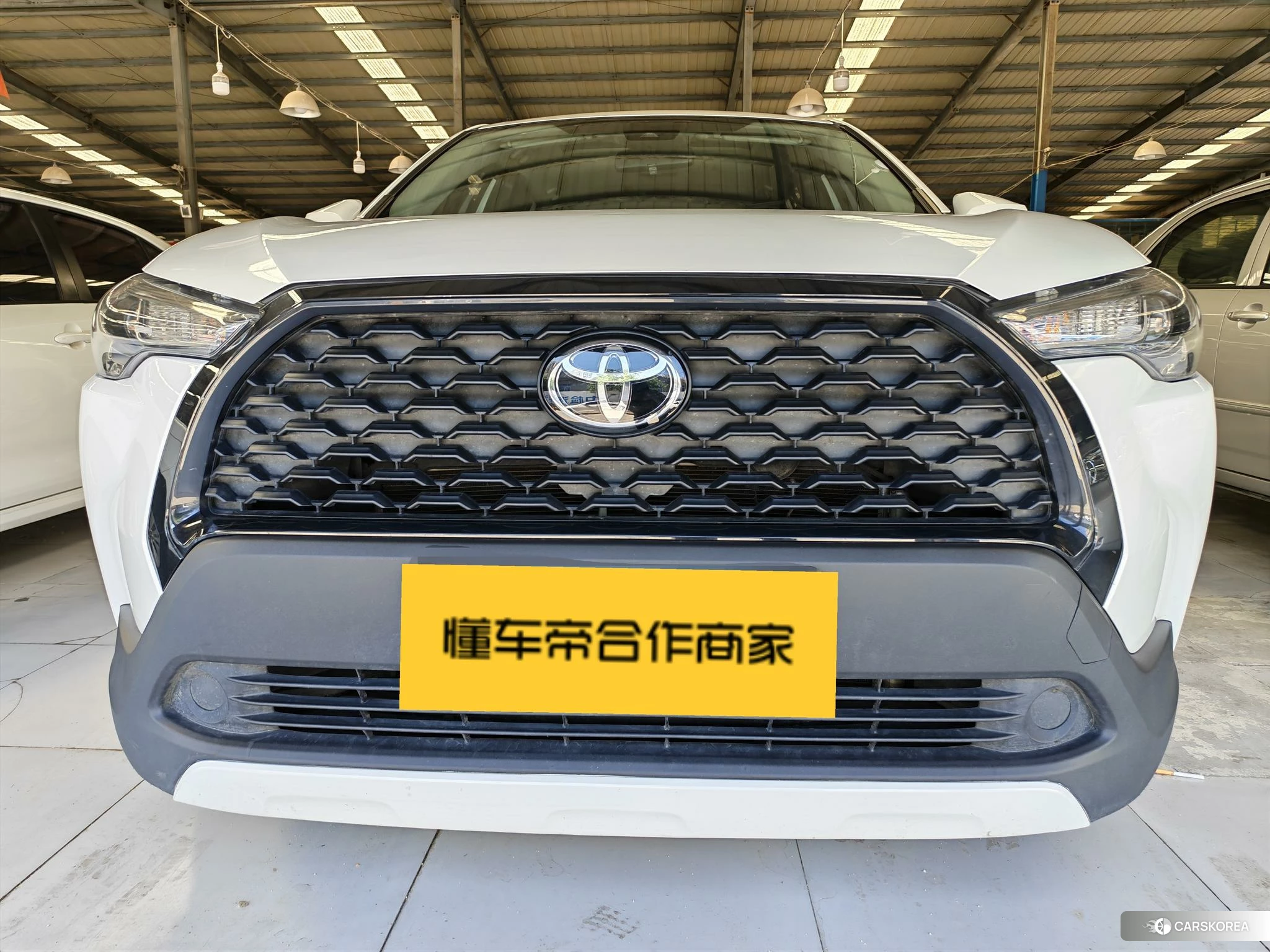 Toyota Corolla 2022 Белый из Китая, фото 2