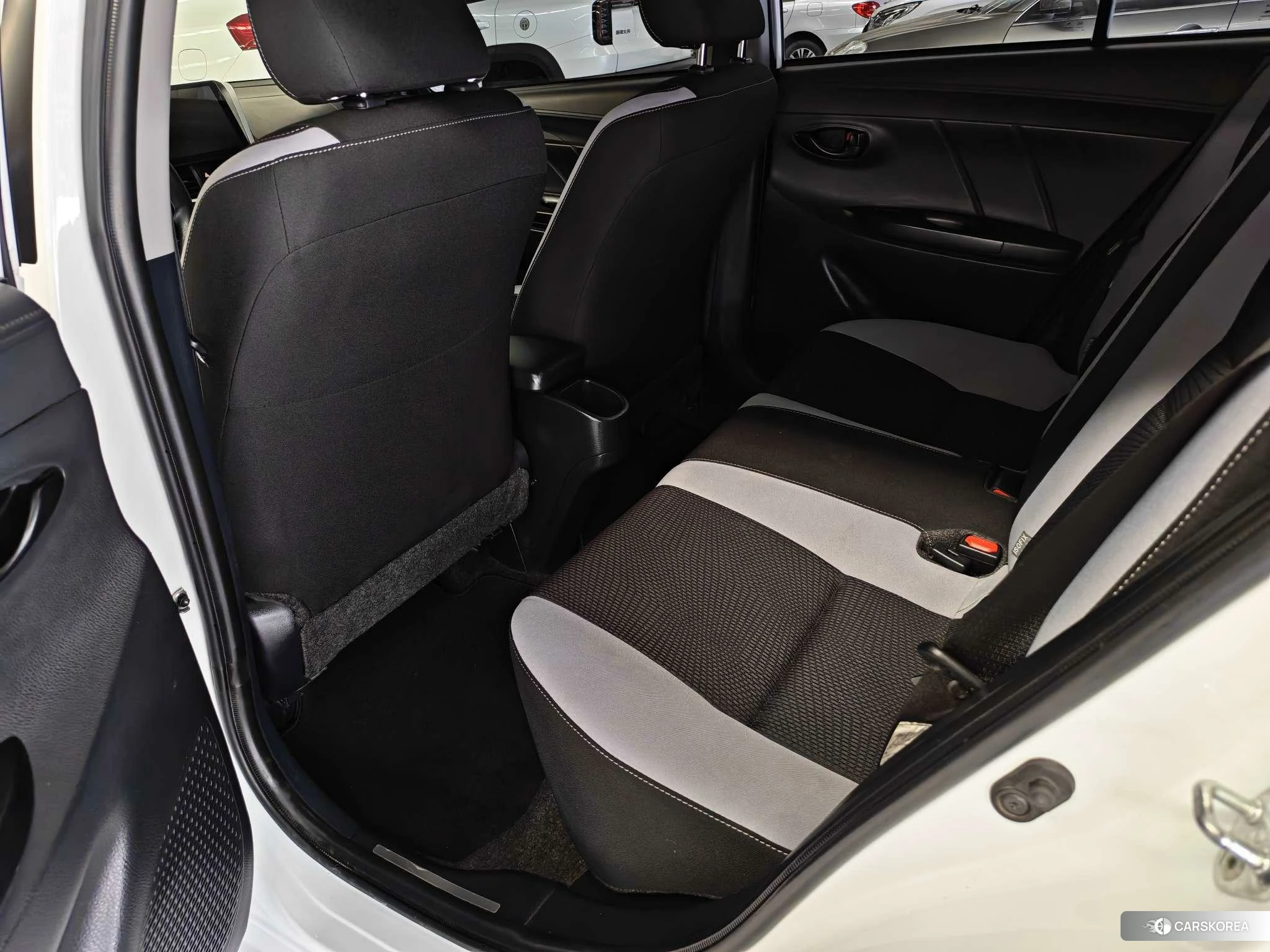 Toyota Yaris L 2021 Белый из Китая, фото 2