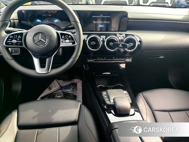 Mercedes-Benz A-Class 2023 Белый из Китая, фото 4
