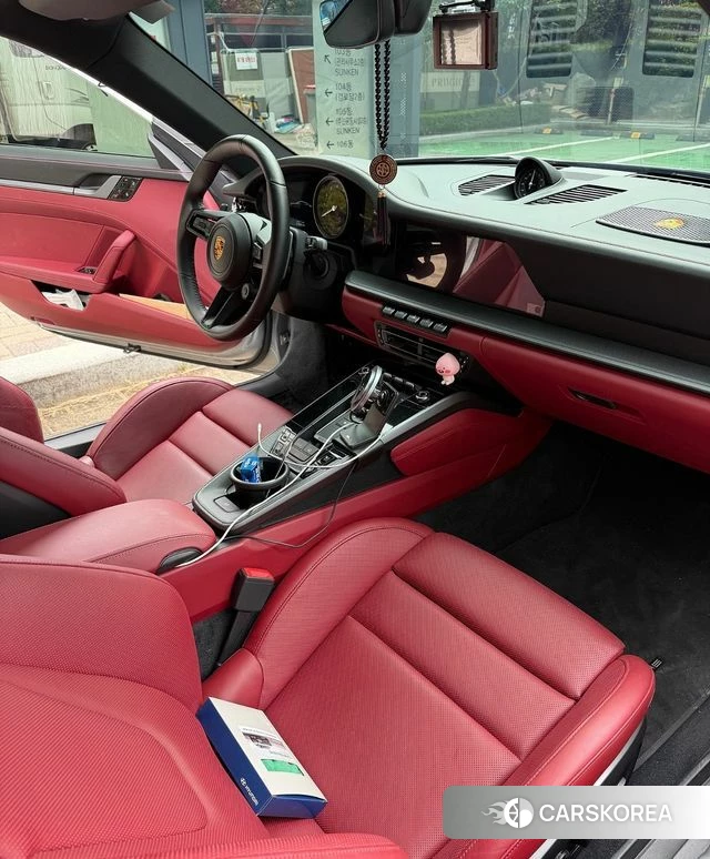 Porsche 911(992) id 4974400 из Кореи 8