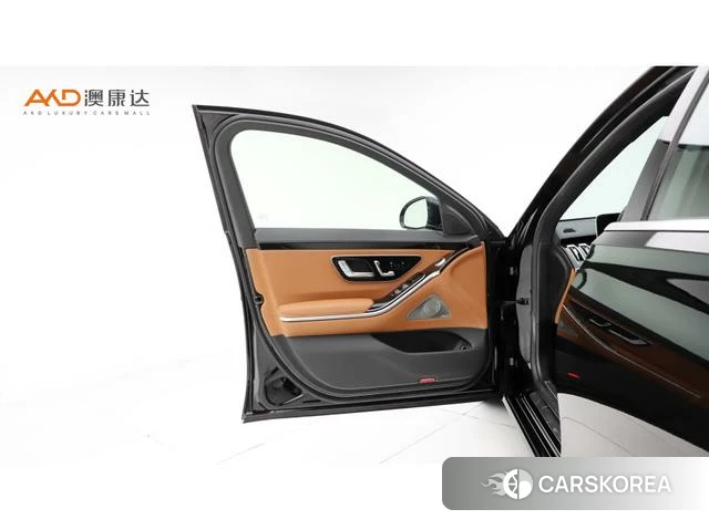 Mercedes-Benz S-Class 2023 Черный из Китая, фото 2