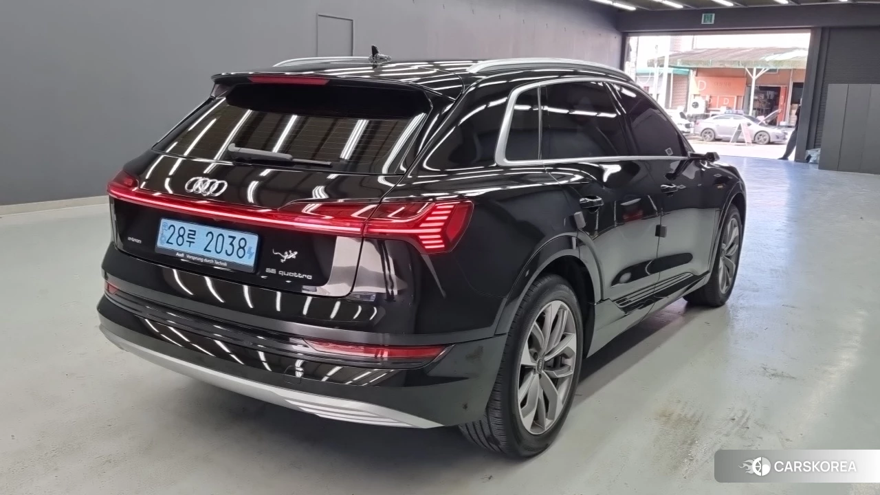 Audi e-Tron id 5033834 из Кореи 10
