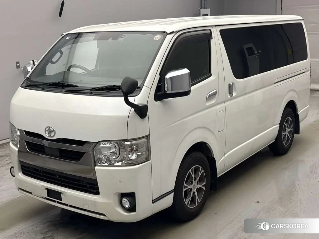 Toyota HiAce Van 2021 из Японии, фото 2