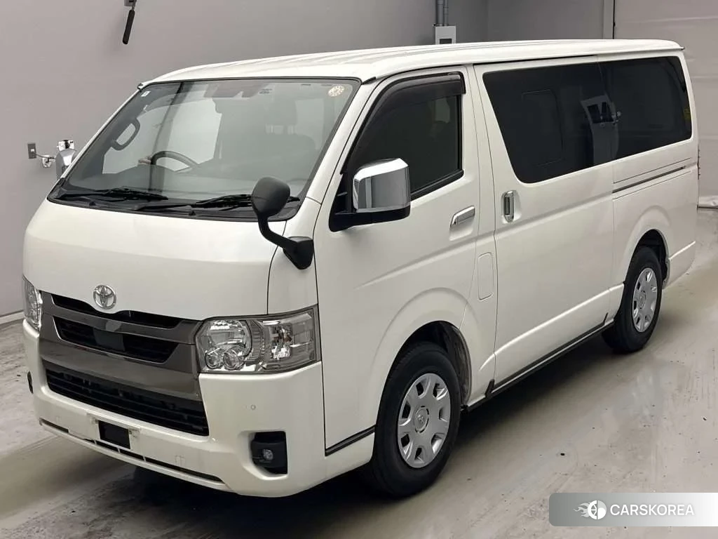 Toyota HiAce Van 2023 из Японии, фото 2