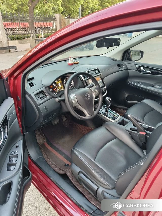 Nissan Tiida 2021 Красный из Китая, фото 2