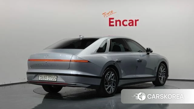 Hyundai Grandeur (GN7) id 5021395 из Кореи 12