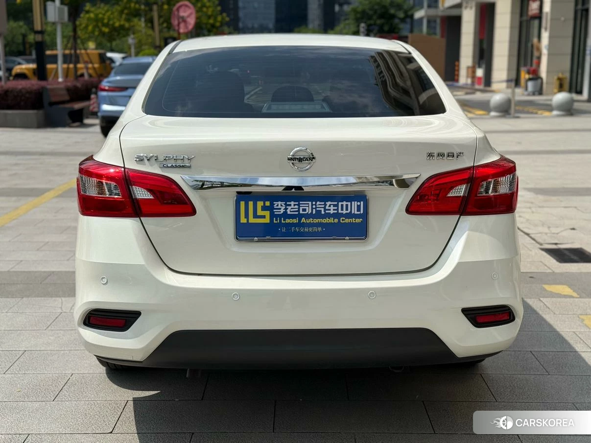 Nissan Sylphy 2021 Белый из Китая, фото 3