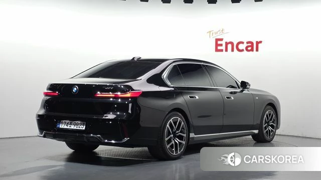 BMW 7 Series (G70) id 5046086 из Кореи 12