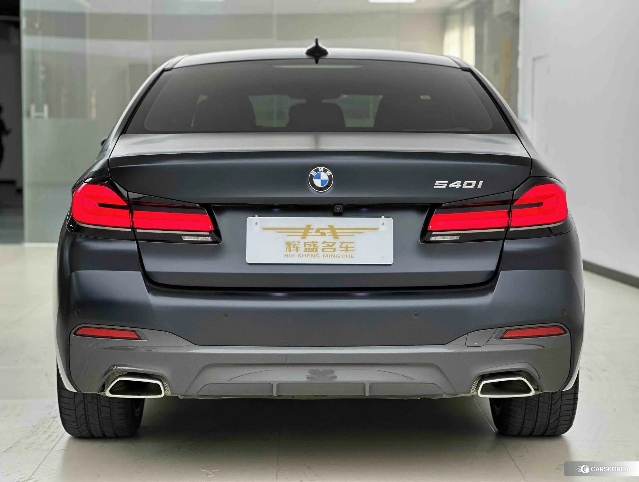 BMW 5 series 2020 Черный из Китая, фото 2