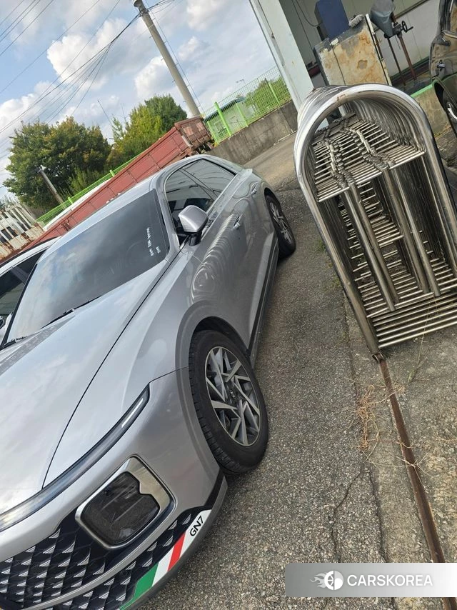 Hyundai Grandeur (GN7) 2024 Серебристо-серый из Кореи, фото 2