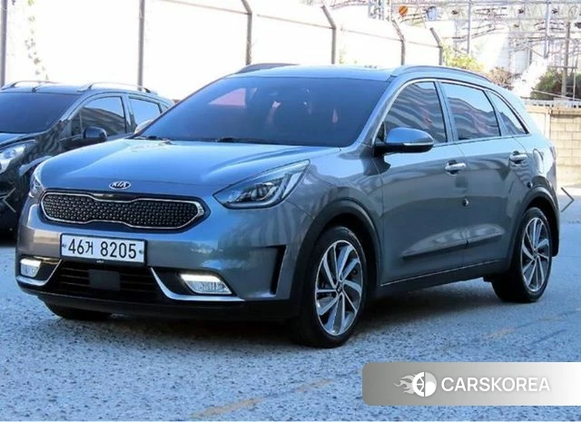 Kia Niro 2018 Серебристо-серый из Кореи, фото 2