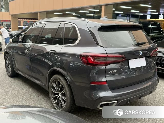 BMW X5 2021 Темно-серый из Китая, фото 2