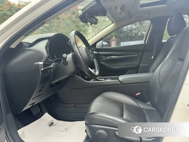 Mazda 3 2021 Белый из Китая, фото 2