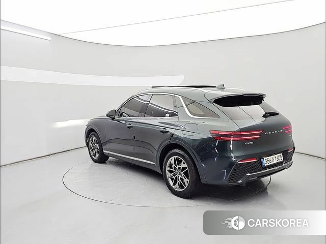 Genesis GV70 2021 Темно-зеленый из Кореи, фото 2
