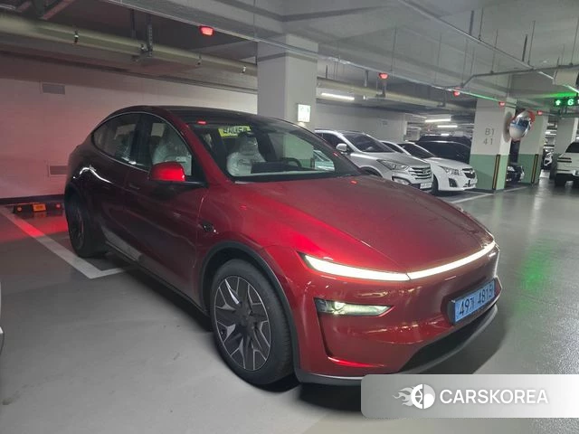 Tesla Model Y 2026 Красный из Кореи, фото 2