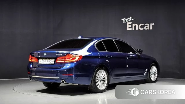 BMW 5 Series (G30) id 5041301 из Кореи 12