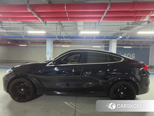 BMW X6 (G06) 2020 Черный из Кореи, фото 2
