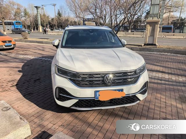 Volkswagen Tayron 2023 Белый из Китая, фото 2