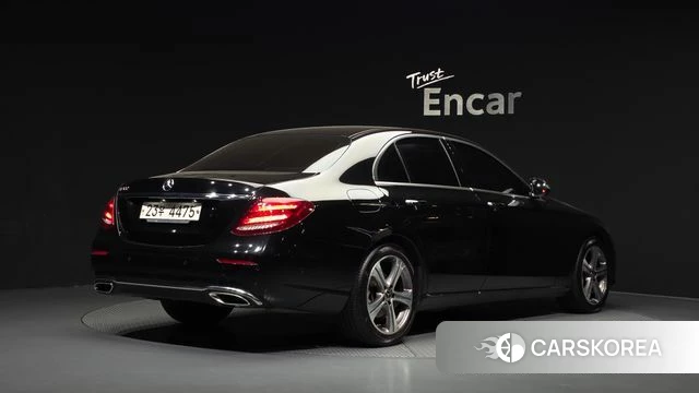 Mercedes-Benz E-Class W213 id 4937648 из Кореи 12