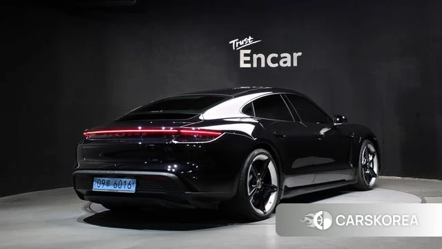 Porsche Taycan id 5016393 из Кореи 12