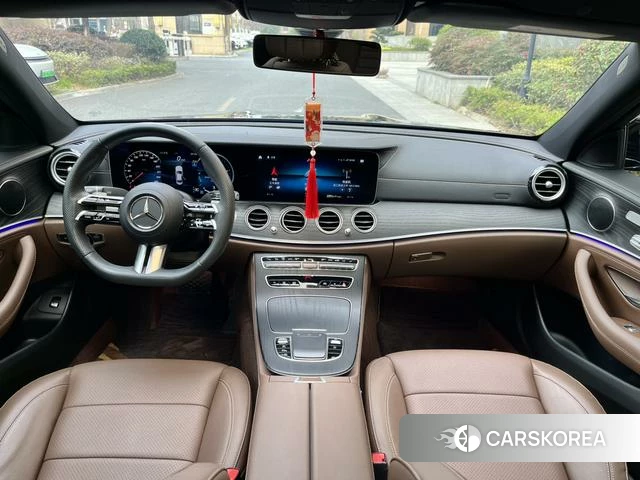 Mercedes-Benz E-Class 2023 Черный из Китая, фото 2