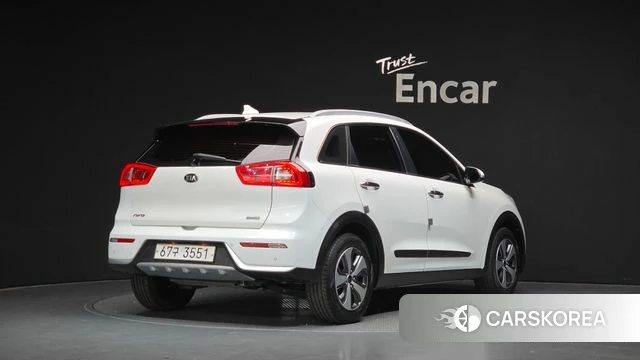 Kia Niro id 5048702 из Кореи 12