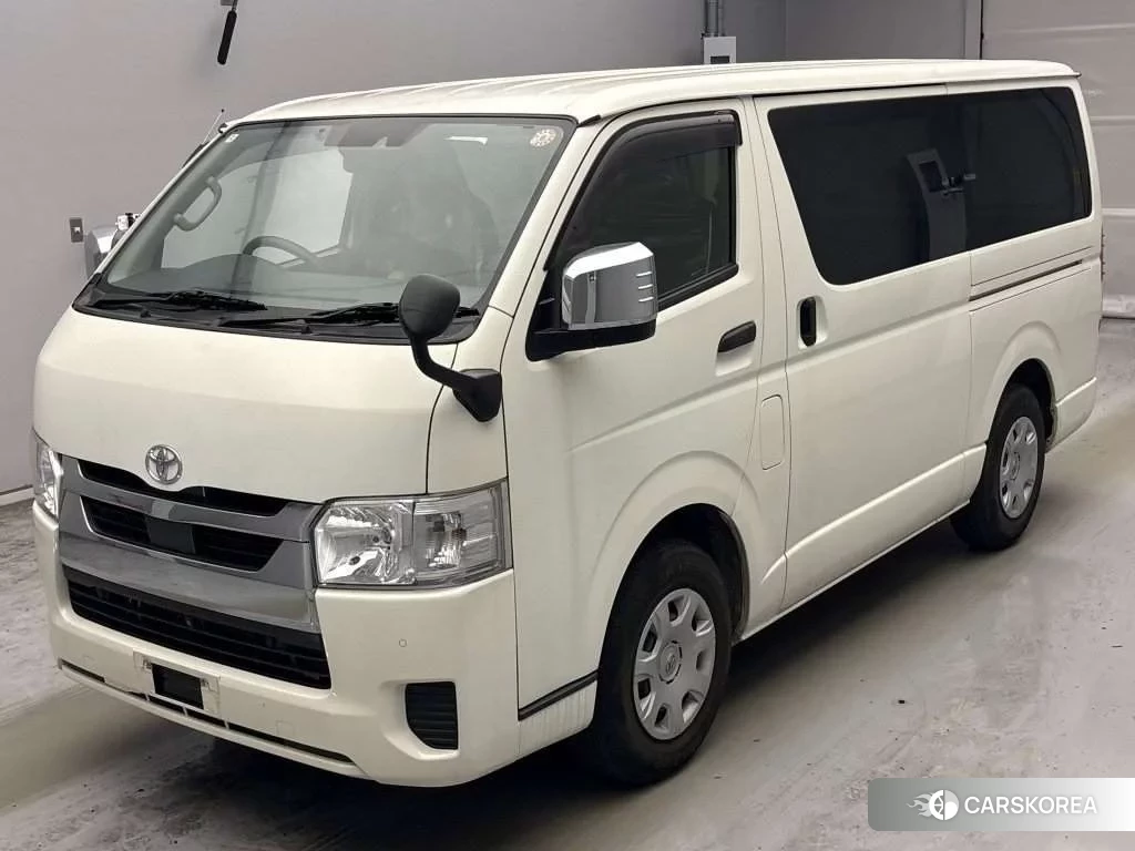 Toyota HiAce Van 2023 из Японии, фото 2