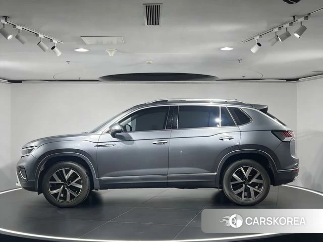 Volkswagen Tayron 2024 Серебристо-серый из Китая, фото 6
