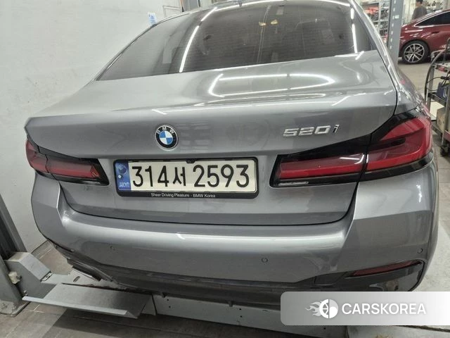 BMW 5 Series (G30) 2022 Серый из Кореи, фото 2