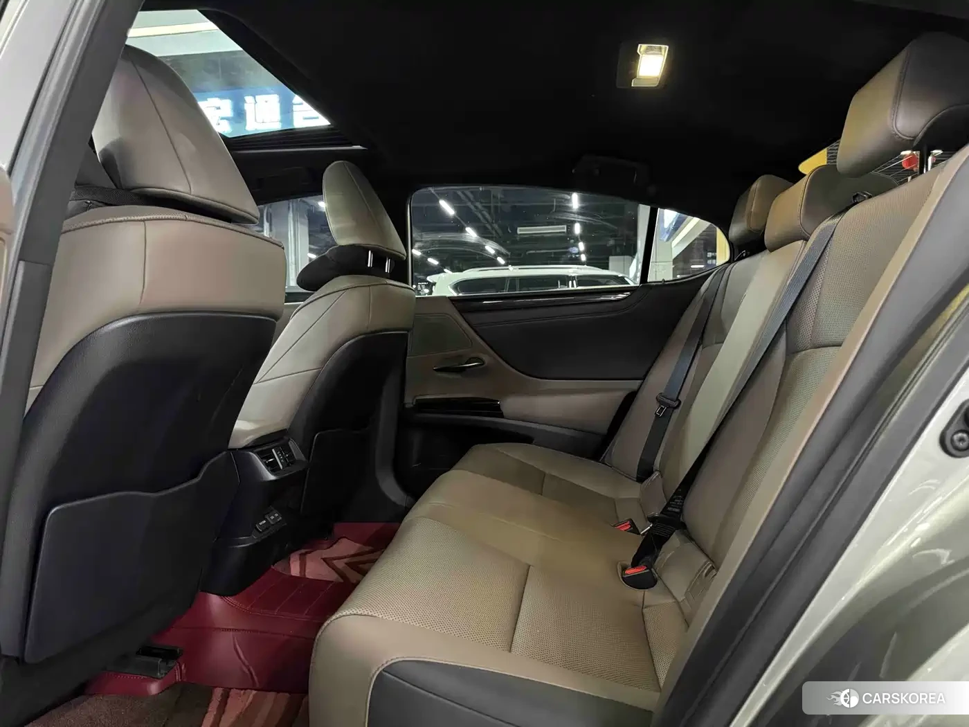 Lexus ES 2023 Champagne/brown из Китая, фото 2