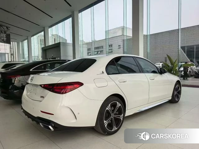 Mercedes-Benz C-class 2022 Белый из Китая, фото 2