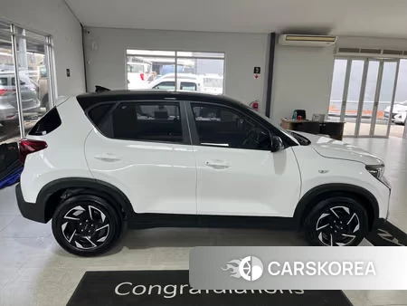 Новый Kia Sonet 2026 Белый из Китая, фото 4