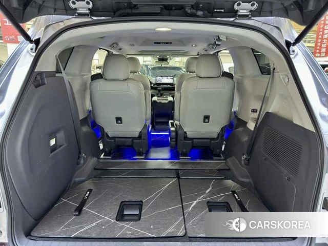 Toyota Sienna 2022 Серебристо-серый из Китая, фото 6
