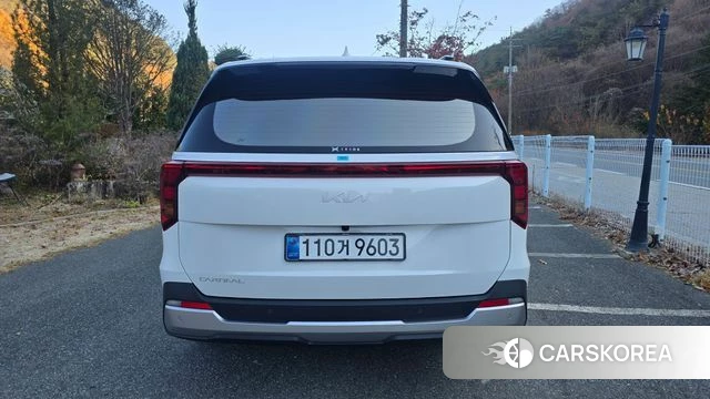 Kia The New Carnival 4th Generation 2025 Белый из Кореи, фото 2