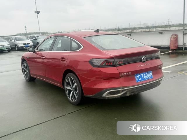Volkswagen Lamando 2026 Красный из Китая, фото 5