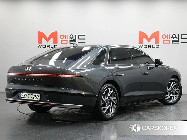 Hyundai Grandeur Hybrid (GN7) id 5000601 из Кореи 12
