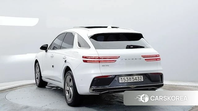 Genesis GV70 id 5001914 из Кореи 12