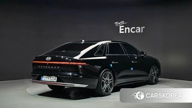 Hyundai Grandeur (GN7) id 3832195 из Кореи 12