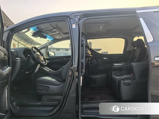 Toyota Vellfire 2021 Черный из Китая, фото 5