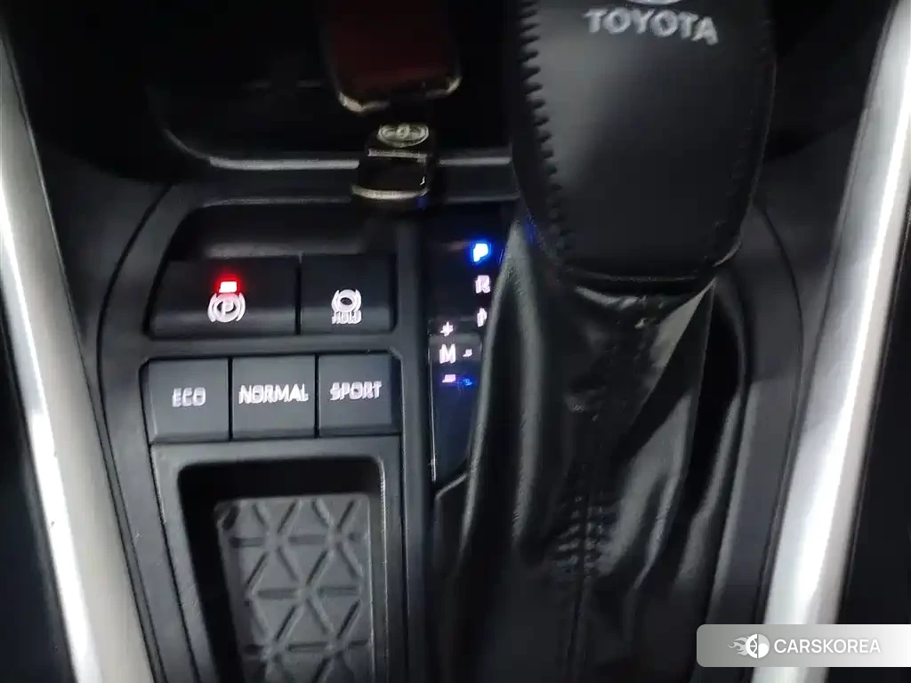 Toyota Wildlander 2023 Черный из Китая, фото 4