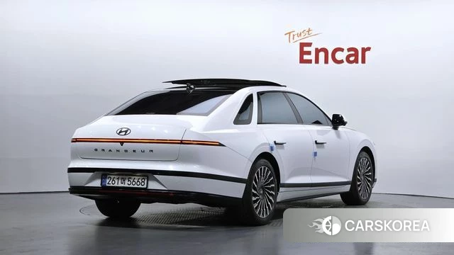 Hyundai Grandeur Hybrid (GN7) id 5021093 из Кореи 12