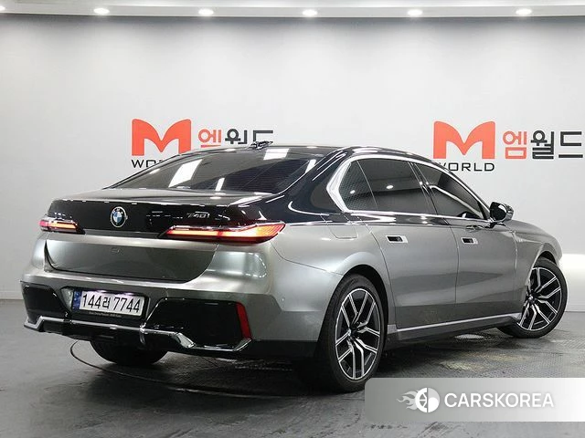 BMW 7 Series (G70) id 4947115 из Кореи 12