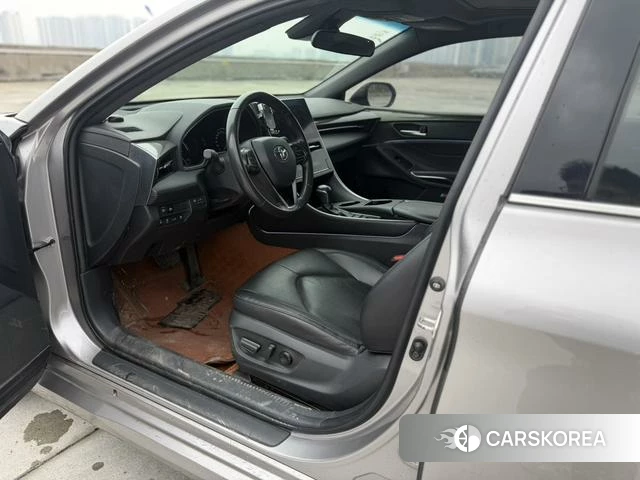 Toyota Avalon 2022 Серебристо-серый из Китая, фото 2