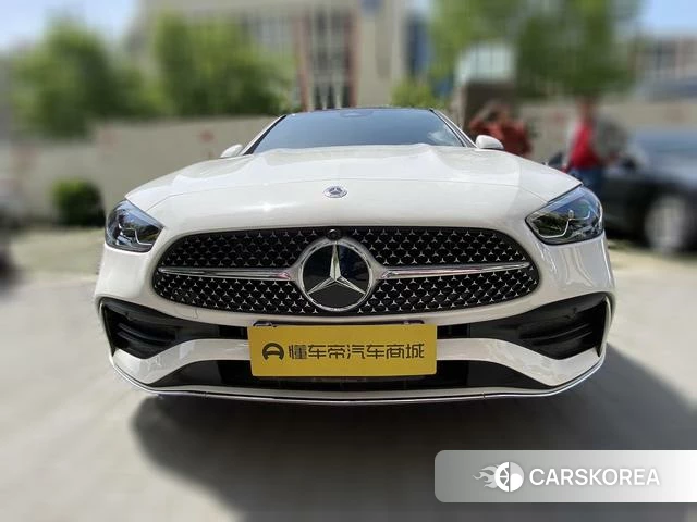 Mercedes-Benz C-class 2024 Белый из Китая, фото 2