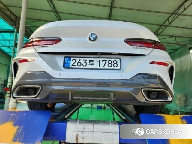 BMW 8 Series (G15) 2021 Белый из Кореи, фото 2