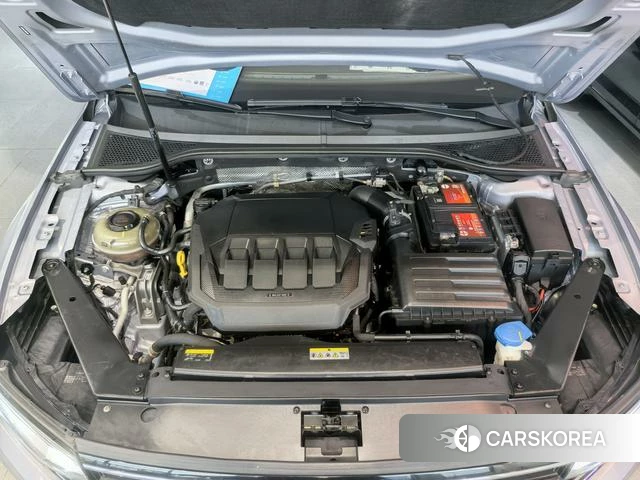 Volkswagen Magotan 2021 Синий из Китая, фото 6