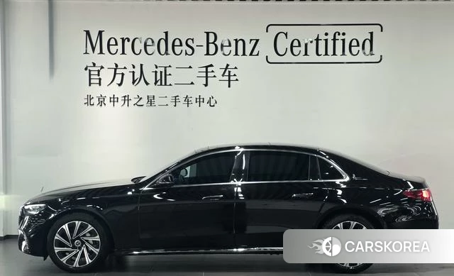 Mercedes-Benz E-Class 2025 Черный из Китая, фото 2