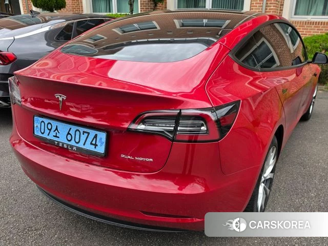 Tesla Model 3 2022 Красный из Кореи, фото 3