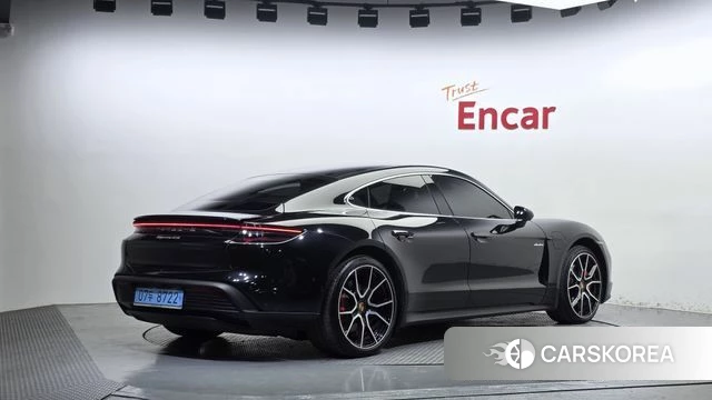Porsche Taycan id 4990467 из Кореи 12
